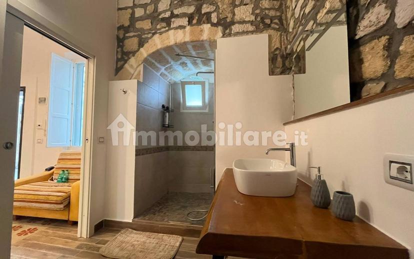 Bilocale via Ognissanti, Trani
