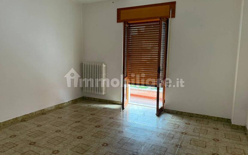 Trilocale via Ruggero Grieco 27, Centro, Avezzano — foto 2 di 18