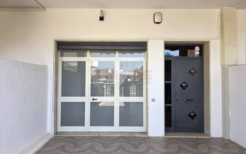 Villa unifamiliare via Sandro Pertini 19, Centro, Parabita