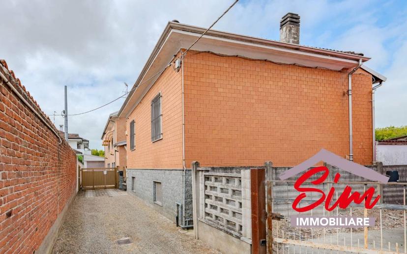 Villa unifamiliare via Desana, 14, Porta Torino, Vercelli — foto 22 di 46