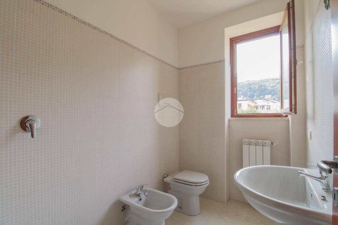 Trilocale via Lungolago Giuseppe Zanardelli, Toscolano Maderno, Toscolano-Maderno