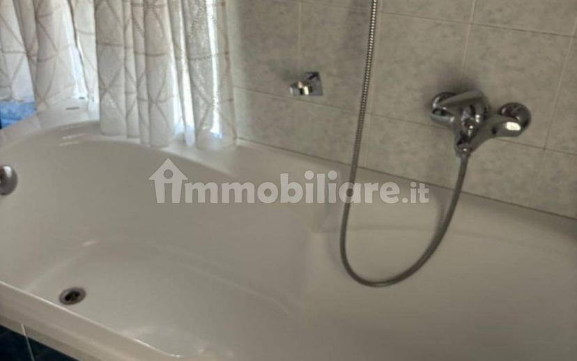 Trilocale viale Dante Alighieri, Centro, Riva del Garda — foto 14 di 14