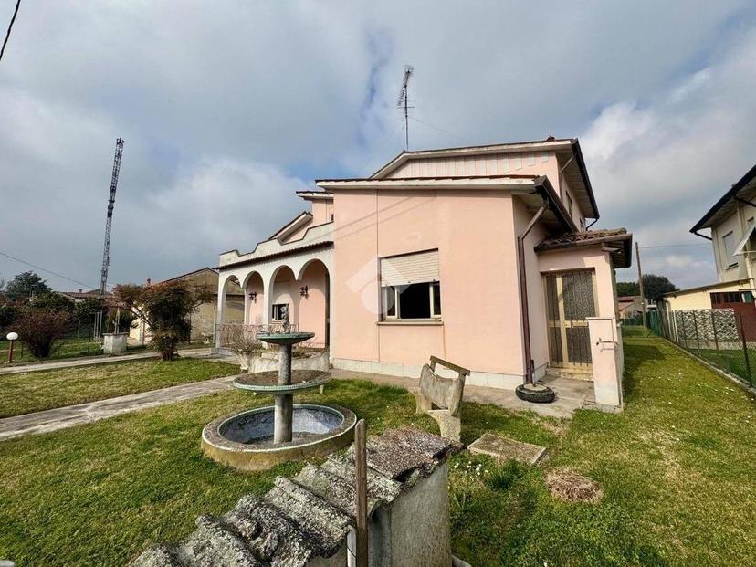 Villa unifamiliare via Mentana, Rovigo Est, Rovigo — foto 33 di 42