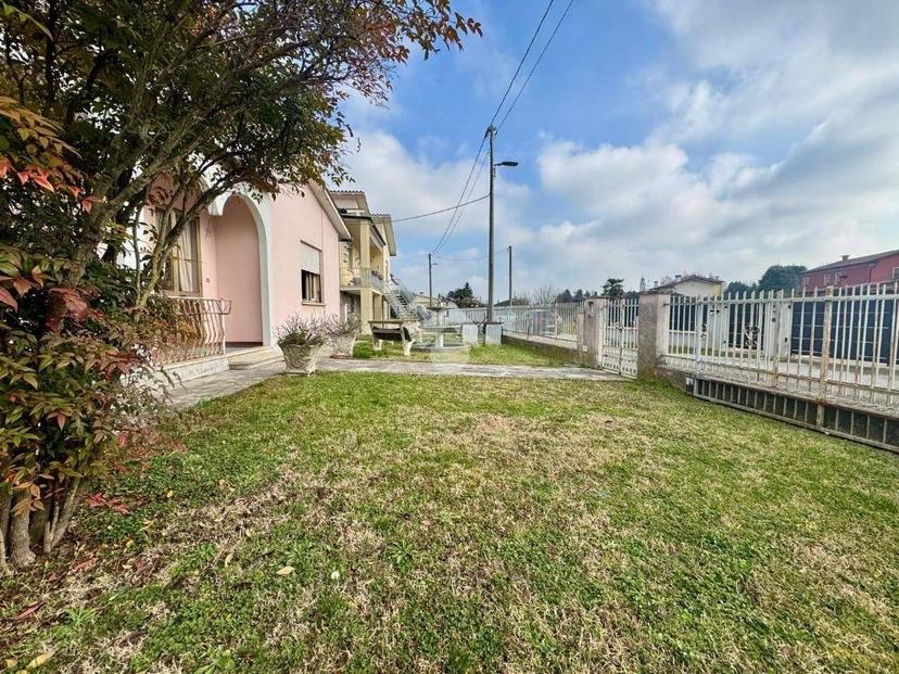Villa unifamiliare via Mentana, Rovigo Est, Rovigo — foto 4 di 42