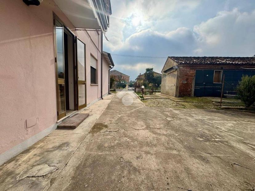 Villa unifamiliare via Mentana, Rovigo Est, Rovigo — foto 3 di 42