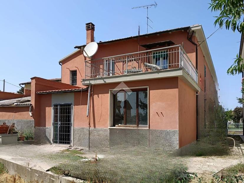 Trilocale via sant' elena 22, San Martino in Argine, Molinella — foto 11 di 15