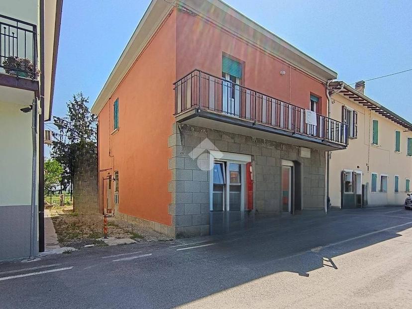 Trilocale via sant' elena 22, San Martino in Argine, Molinella — foto 6 di 15