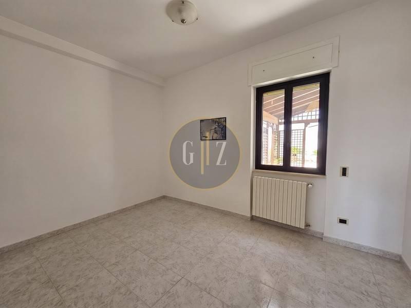Appartamento via Salvo D'Acquisto 42, Calimera — foto 7 di 33