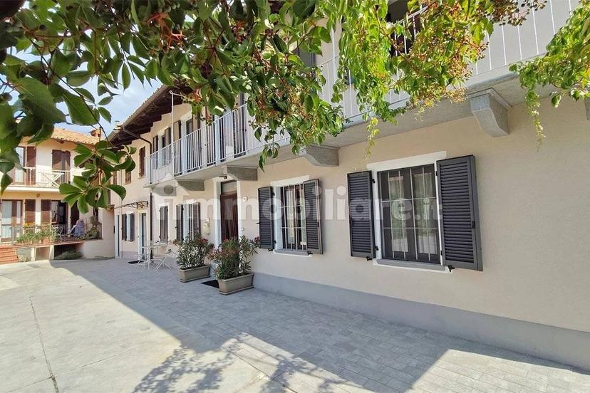 Cascina, ottimo stato, 280 m², La Morra — foto 3 di 39