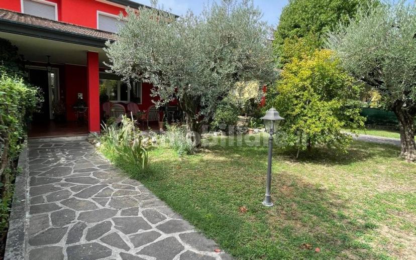 Villa bifamiliare via Giacomo Puccini, Centro, Montegrotto Terme — foto 27 di 31