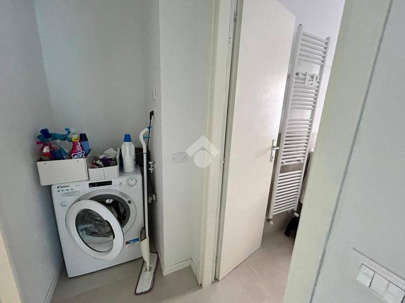 Quadrilocale buono stato, piano rialzato, Desenzano Centro, Desenzano del Garda — foto 6 di 9