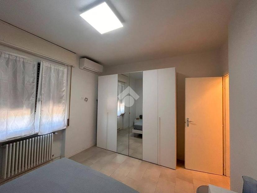 Quadrilocale buono stato, piano rialzato, Desenzano Centro, Desenzano del Garda — foto 2 di 9