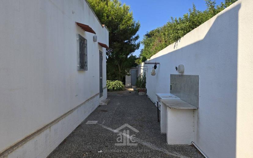 Villa unifamiliare via dei garofani 17, Borgo Grappa - Villaggio Gelsi, Lecce — foto 37 di 42