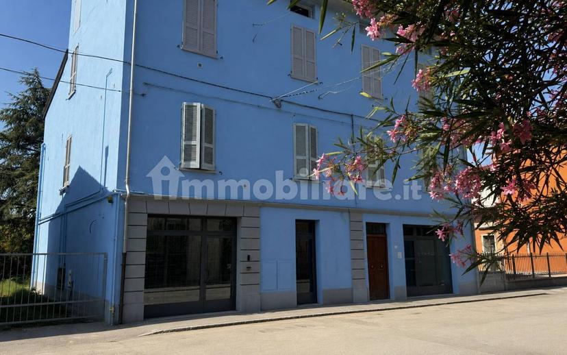 Trilocale via Guglielmo du Tillot, Centro, Colorno