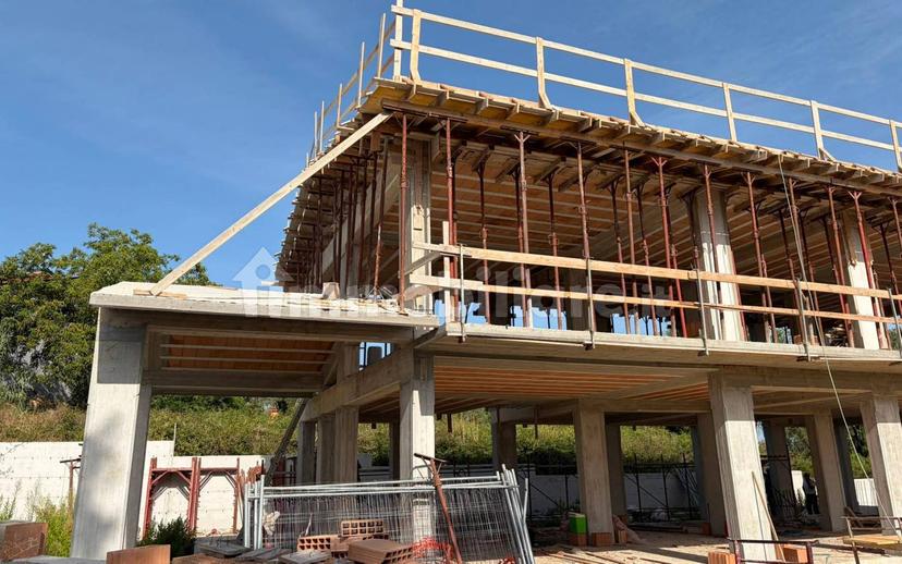 Villa a schiera via Raffaele Villanacci, Calvi — foto 6 di 14