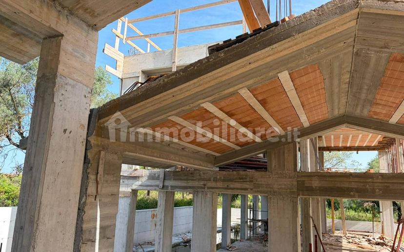 Villa a schiera via Raffaele Villanacci, Calvi — foto 5 di 14