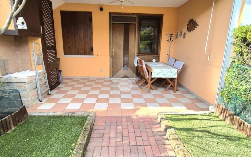 Bilocale buono stato, piano terra, Rivoltella, Desenzano del Garda — foto 7 di 12