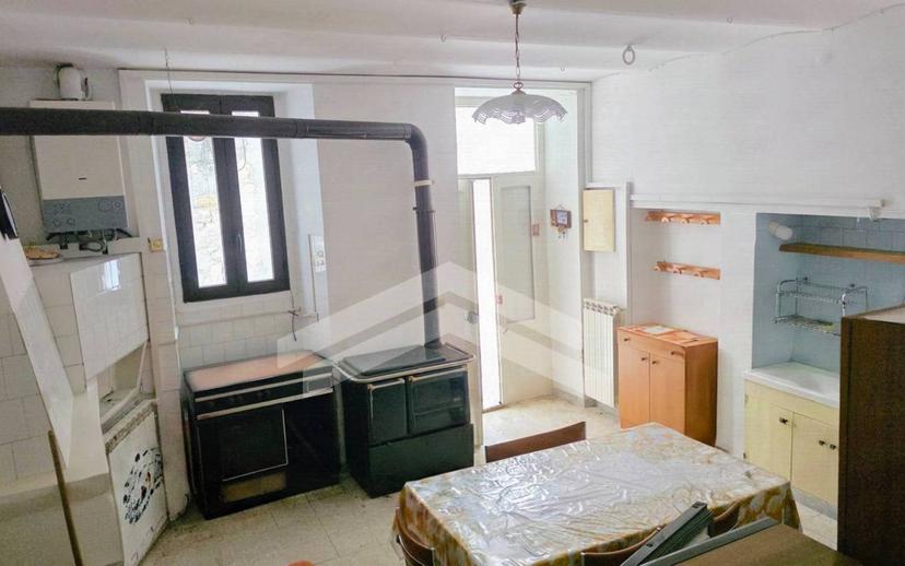 Terratetto unifamiliare 85 m², Castelbottaccio — foto 4 di 14