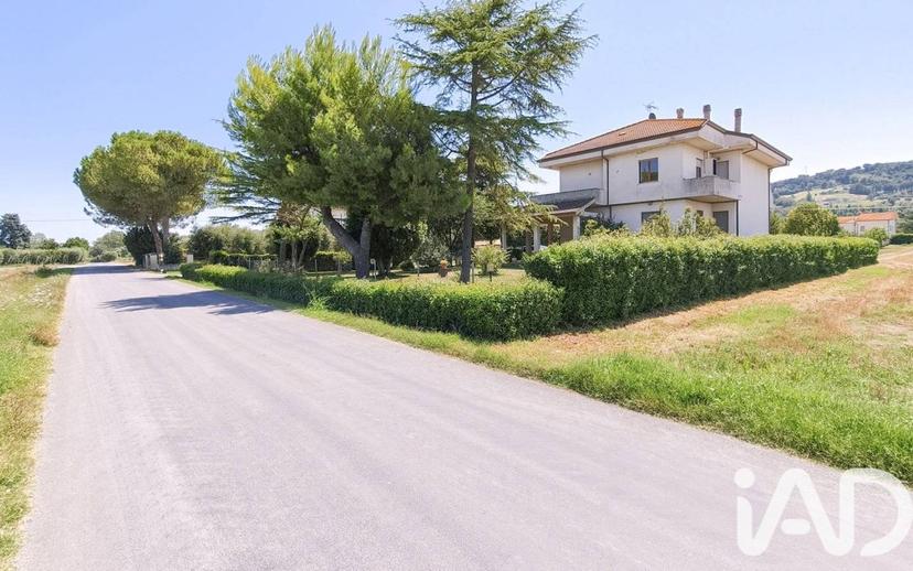 Villa unifamiliare Strada Santa Croce 810, Sant'Elpidio a Mare — foto 16 di 28