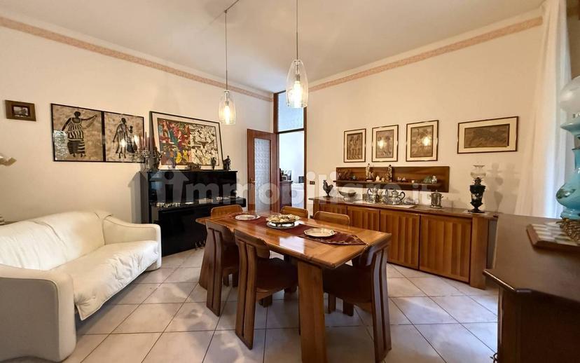 Terratetto plurifamiliare 220 m², buono stato, Stezzano — foto 25 di 38