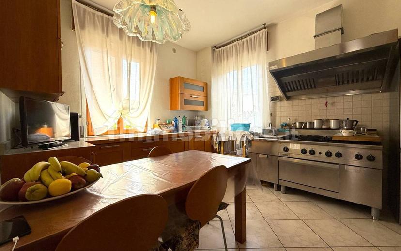 Terratetto plurifamiliare 220 m², buono stato, Stezzano — foto 5 di 38