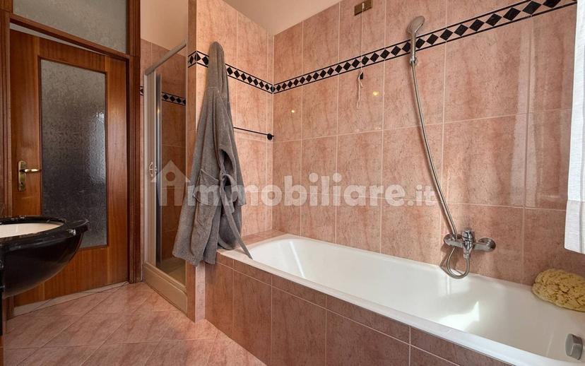 Terratetto plurifamiliare 220 m², buono stato, Stezzano — foto 6 di 38