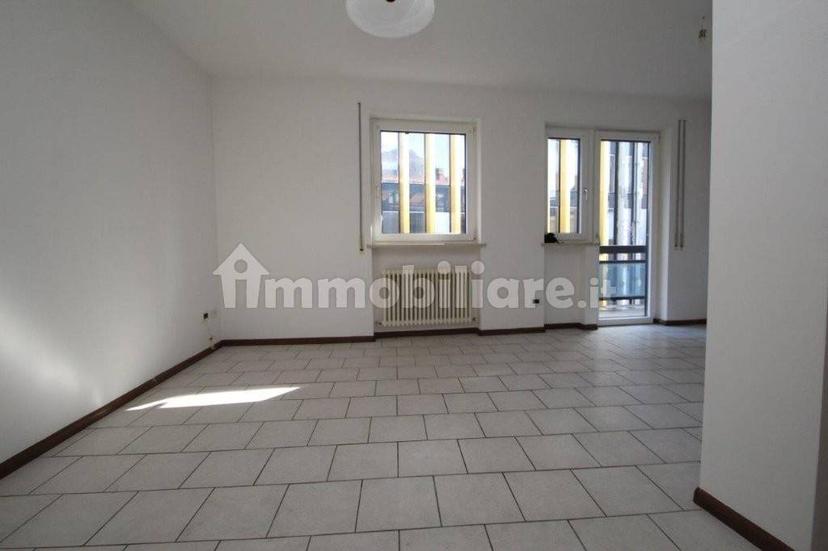 Monolocale buono stato, quarto piano, Centro, Bolzano — foto 2 di 5