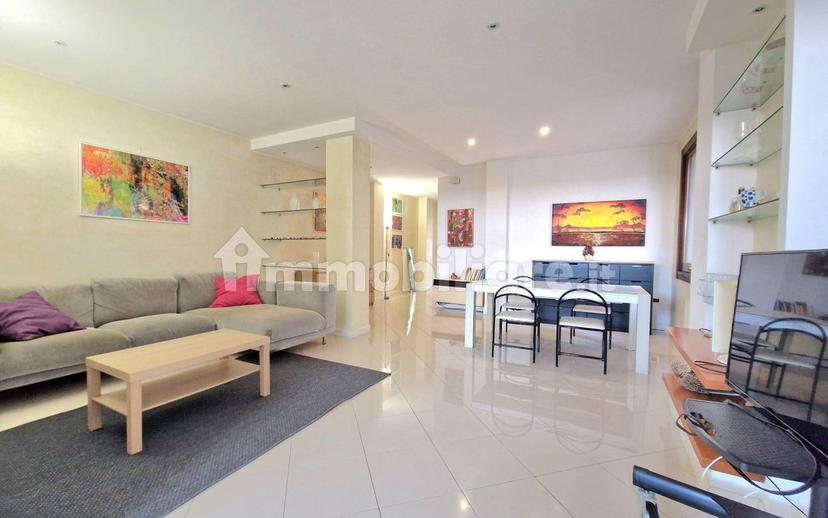 Appartamento via Armando Diaz 131, Quartu, Quartu Sant'Elena — foto 7 di 27