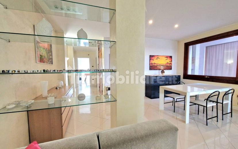 Appartamento via Armando Diaz 131, Quartu, Quartu Sant'Elena — foto 11 di 27