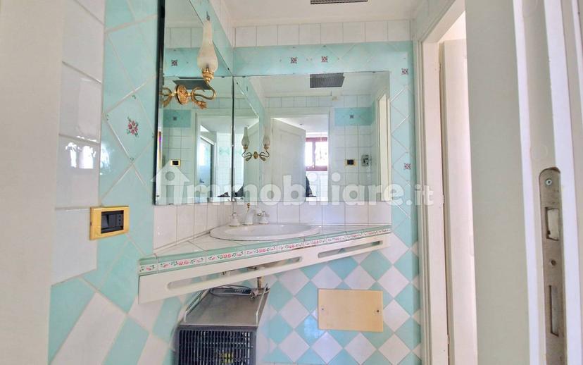 Appartamento via Armando Diaz 131, Quartu, Quartu Sant'Elena — foto 14 di 27