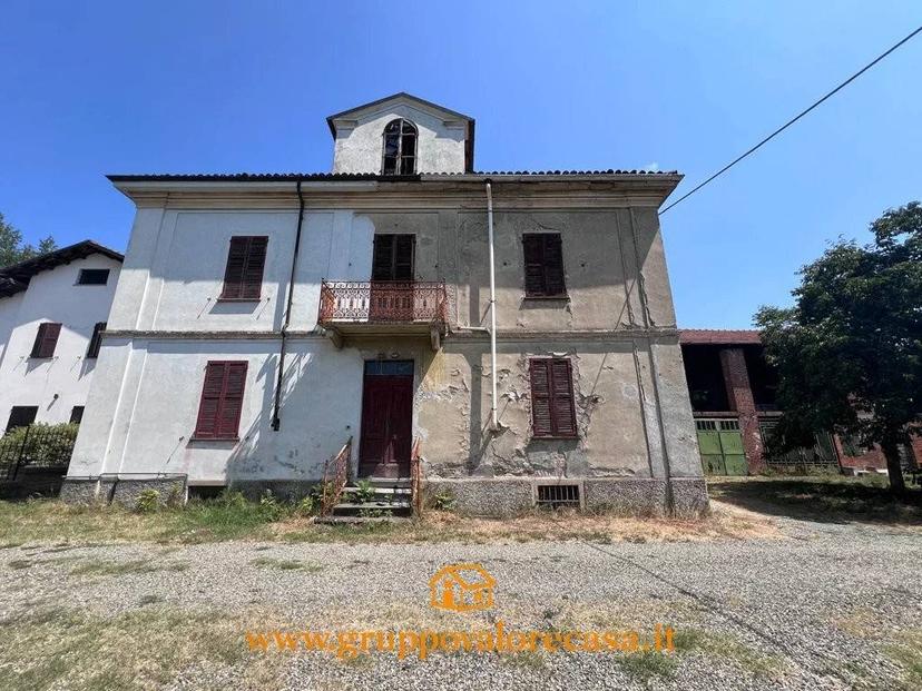 Terratetto unifamiliare 500 m², da ristrutturare, Acqui Terme — foto 5 di 13