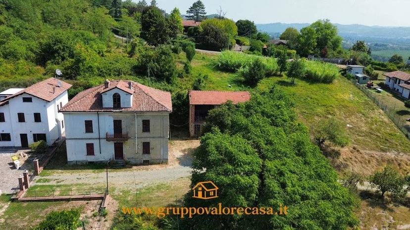 Terratetto unifamiliare 500 m², da ristrutturare, Acqui Terme — foto 7 di 13