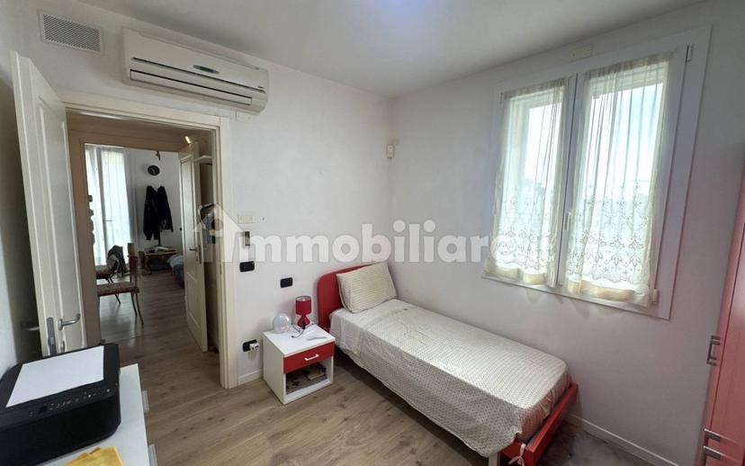 Trilocale piazzale Geminiano Loschi, Centro, Soliera — foto 5 di 27