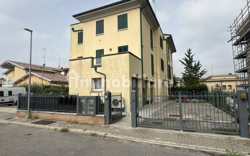 Trilocale piazzale Geminiano Loschi, Centro, Soliera — foto 25 di 27