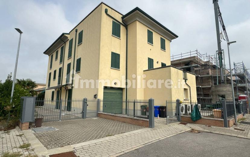 Trilocale piazzale Geminiano Loschi, Centro, Soliera — foto 19 di 27