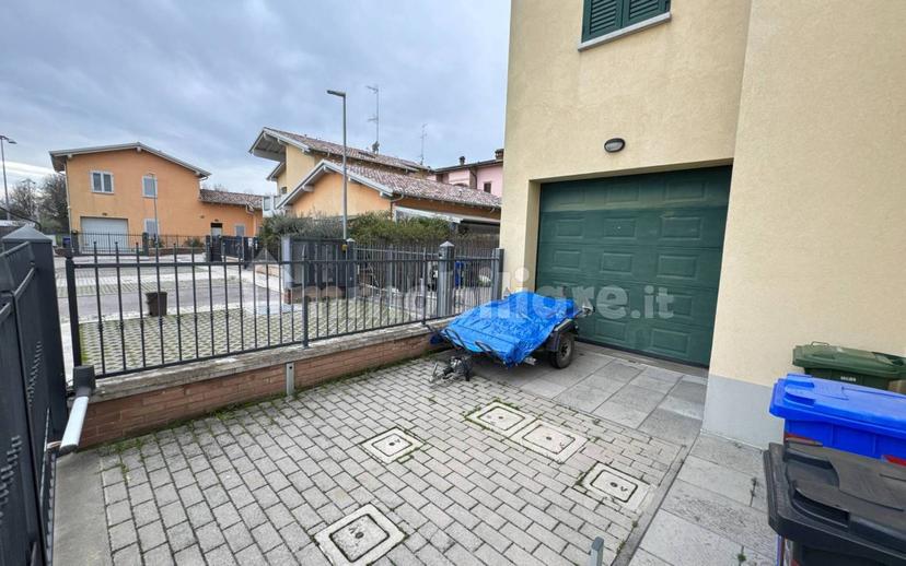 Trilocale piazzale Geminiano Loschi, Centro, Soliera — foto 13 di 27