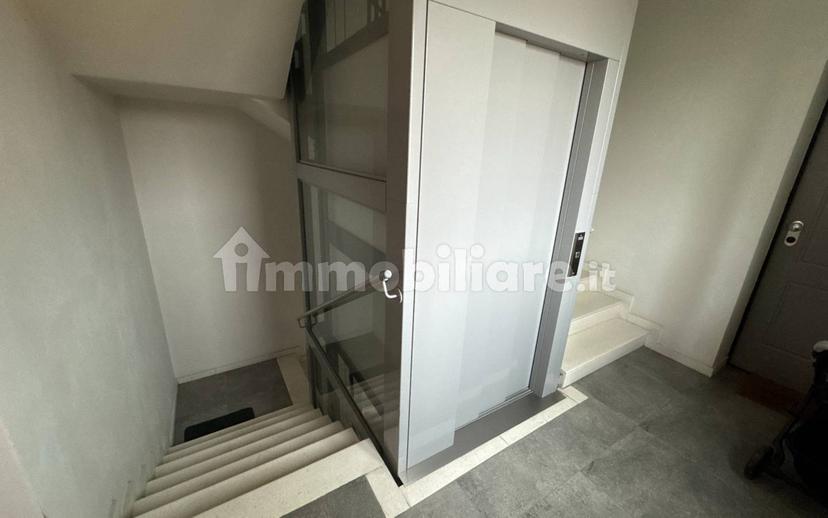 Trilocale piazzale Geminiano Loschi, Centro, Soliera