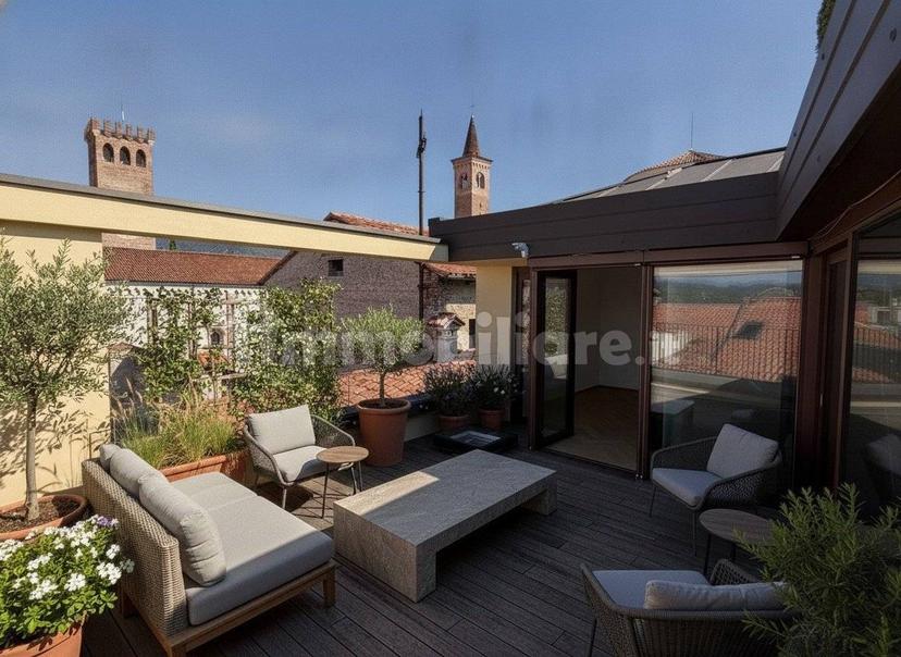 Appartamento via Roma, Centro, Bassano del Grappa — foto 4 di 19