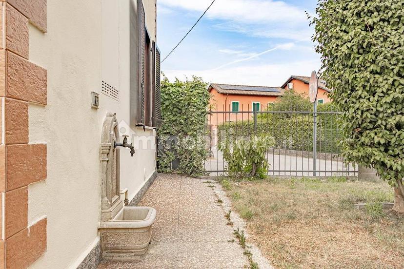 Terratetto unifamiliare via Campo dei Fiori 13, Centro, Angera — foto 9 di 47