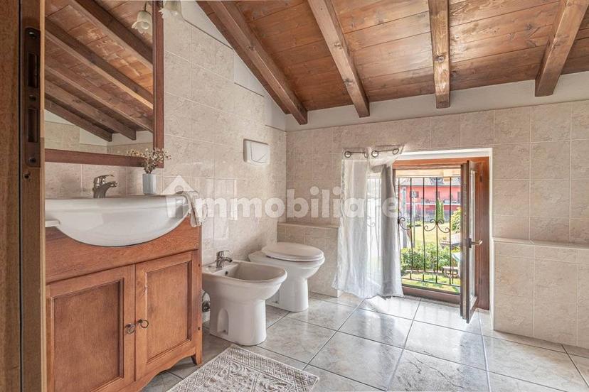 Terratetto unifamiliare via Campo dei Fiori 13, Centro, Angera — foto 3 di 47
