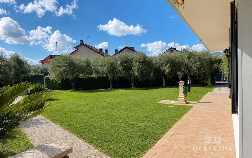 Villa bifamiliare via Salvo D'Acquisto 5, Centro, San Felice del Benaco — foto 12 di 21