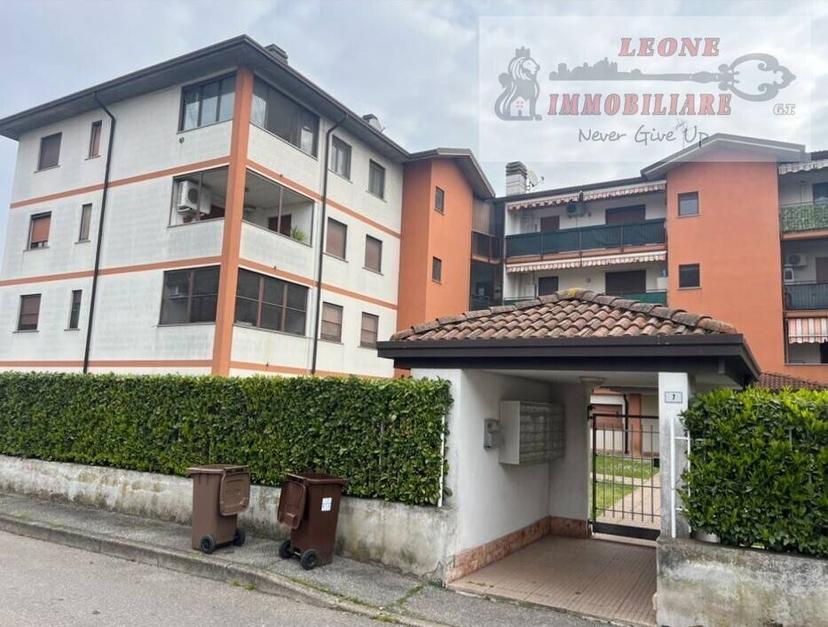 Trilocale via Ciro Menotti 7, Centro, Vidigulfo — foto 8 di 27