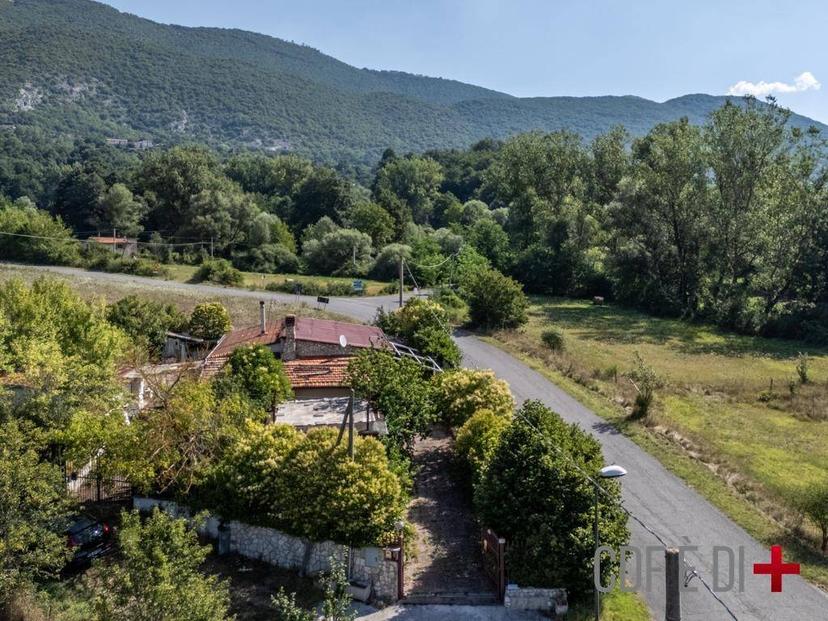 Villa bifamiliare via Ara Vecchia, Pagliara, Borgorose — foto 7 di 23