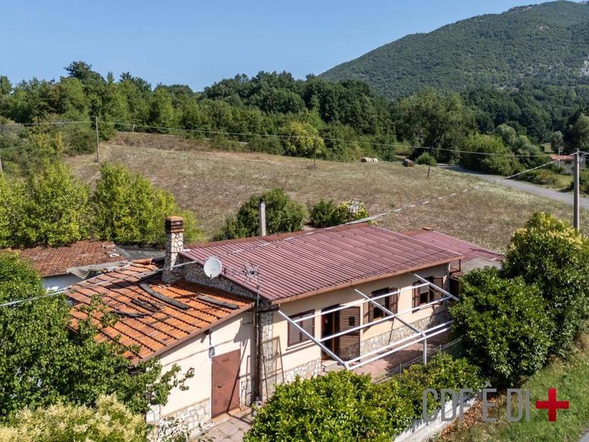 Villa bifamiliare via Ara Vecchia, Pagliara, Borgorose — foto 20 di 23