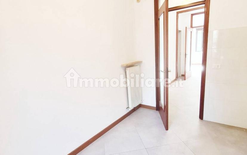 Appartamento via Francesco Dormisch 5, Palamostre, Udine