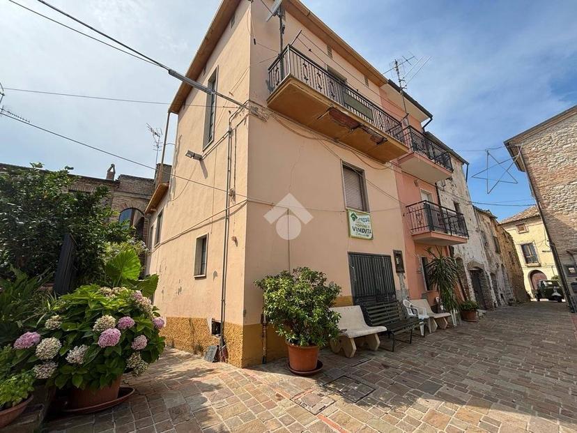 Rustico piazza Portella 20, Castellalto — foto 5 di 30