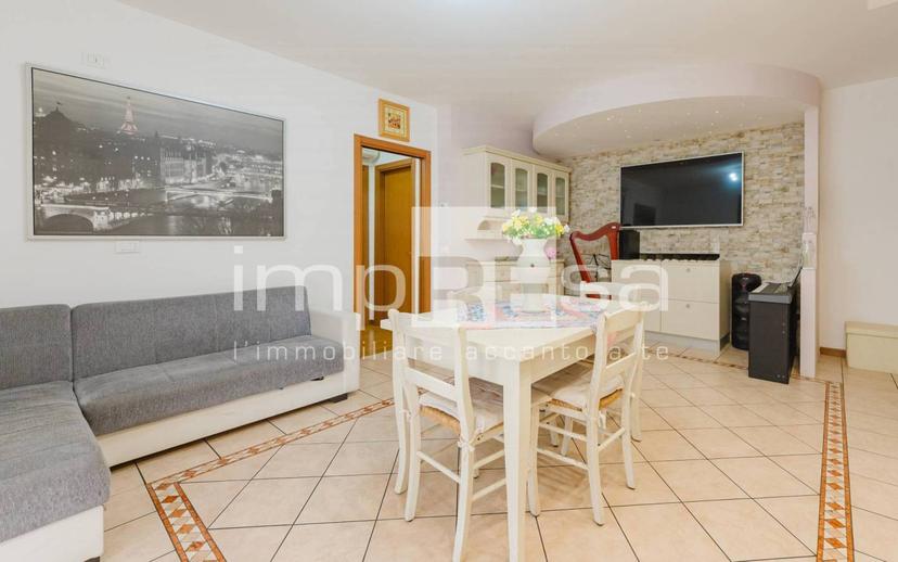 Quadrilocale via Caldevie 4, Centro, Santa Lucia di Piave — foto 9 di 18