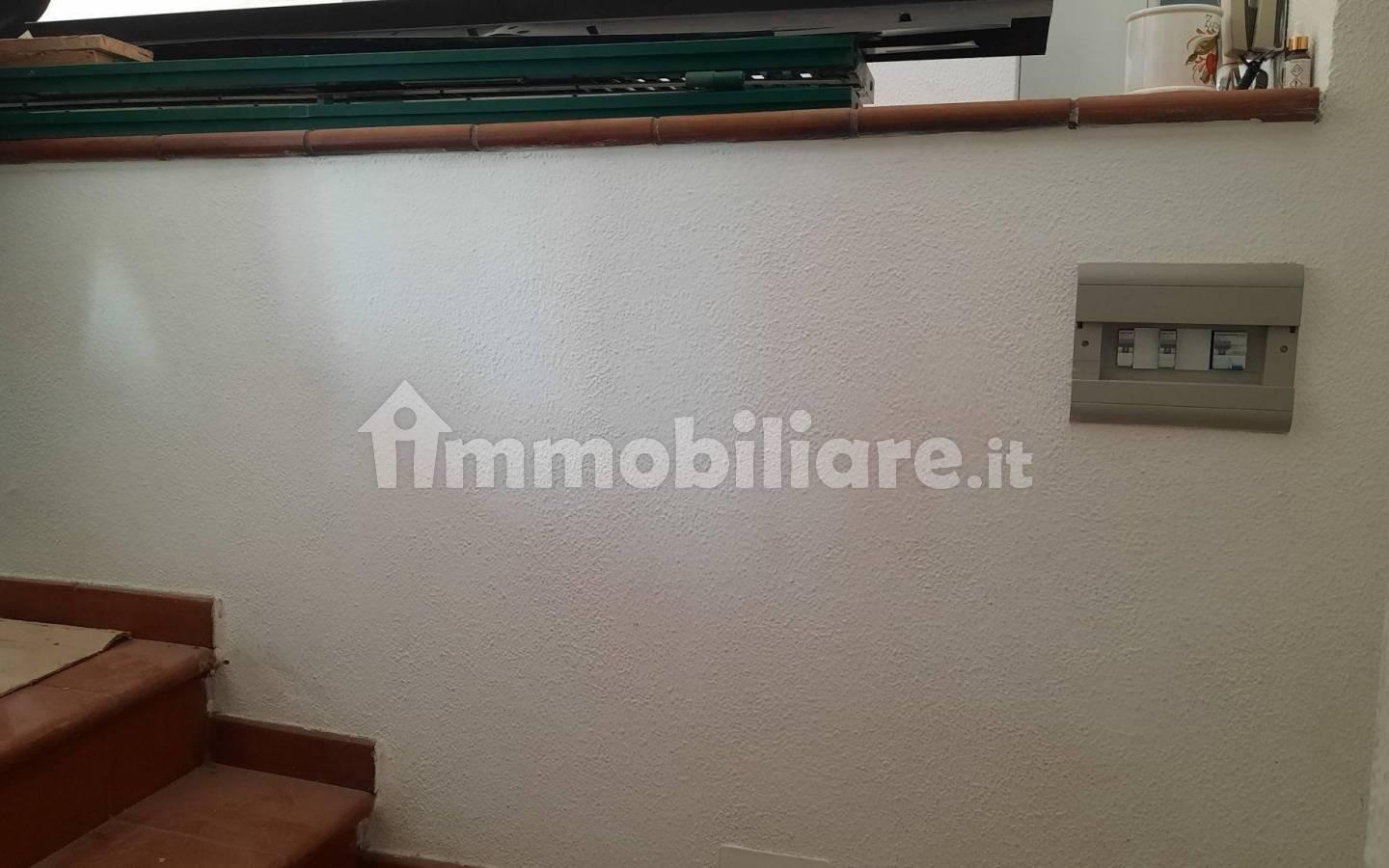 Trilocale via Indipendenza 23, Centro, Ceriale