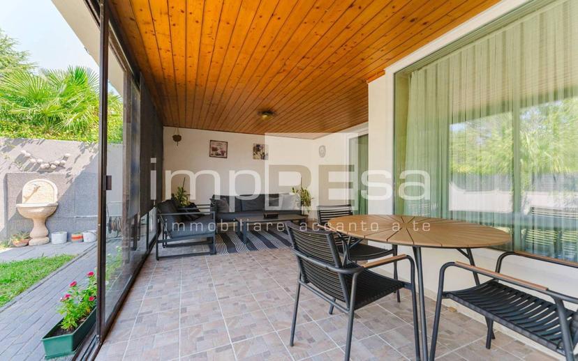 Villa unifamiliare via Manin, Centro, Conegliano — foto 2 di 39