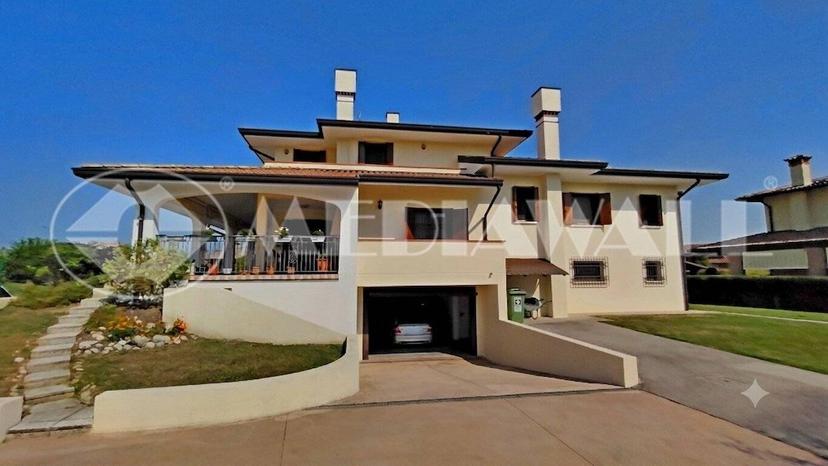 Villa unifamiliare via Adelaide Ristori 7, Centro Storico, Pordenone — foto 17 di 44